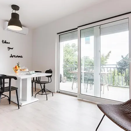 Black & White Сплит