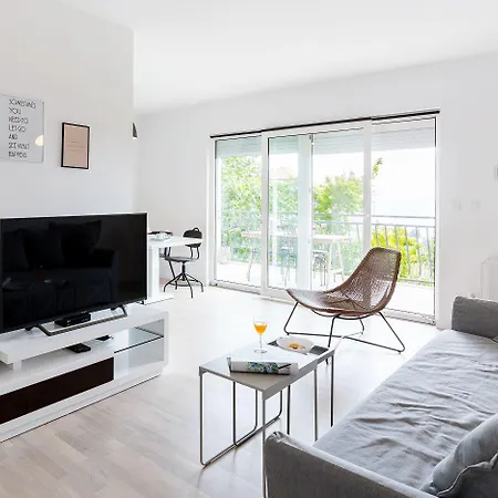 Black & White Сплит