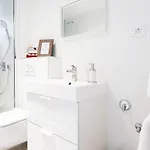 Black & White Apartment *
