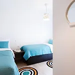 Apartment Black & White *
