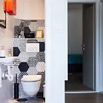 Apartment Black & White *