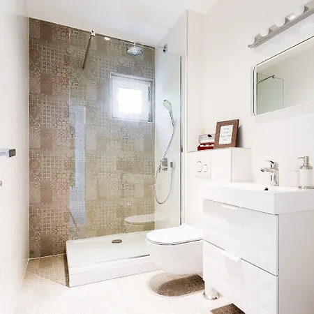 Black & White Apartament Split