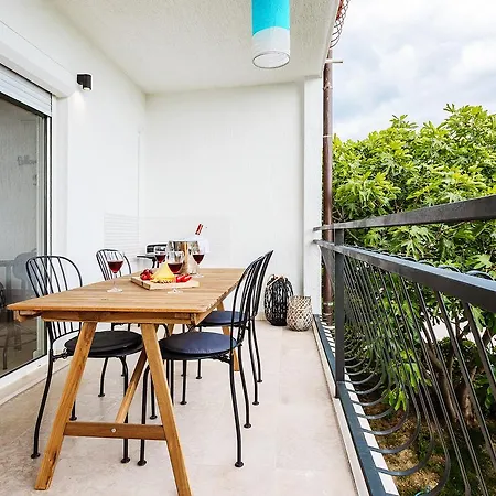 Black & White スプリト