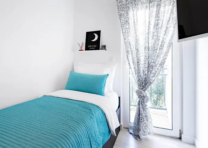 Black & White * Split