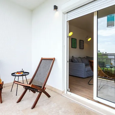 Lejlighed Black & White